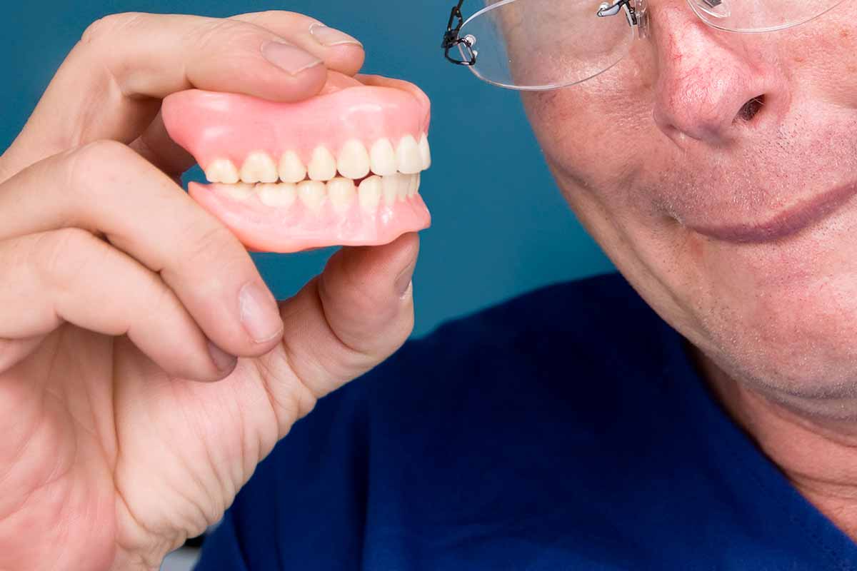 Dentures in Ulhasnagar